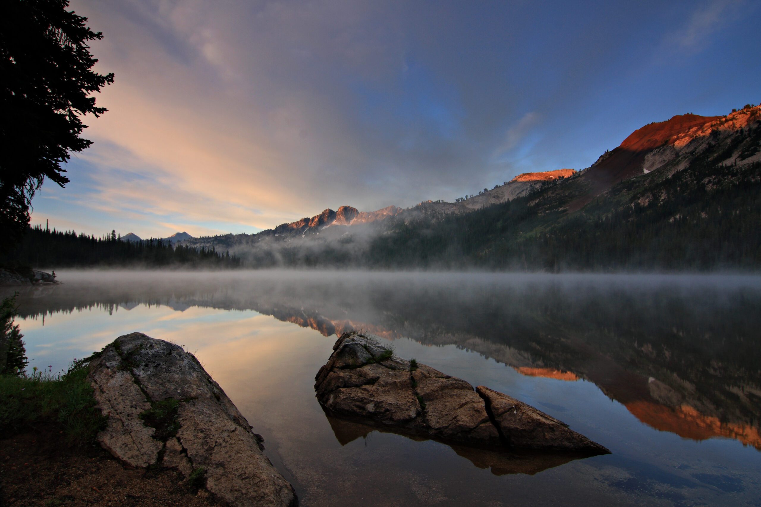 Minam Lake in the Eagle Cap Wilderness (photo by Justin Loveland)